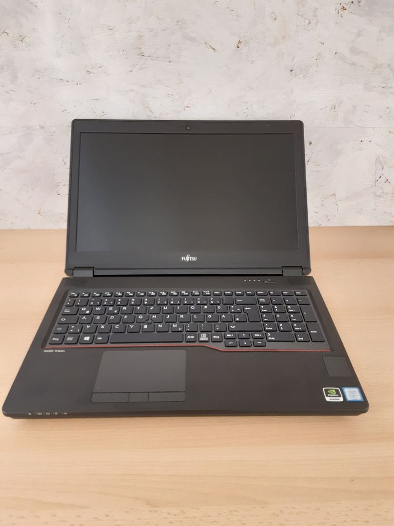 Refurbished Fujitsu CAD 15,6"