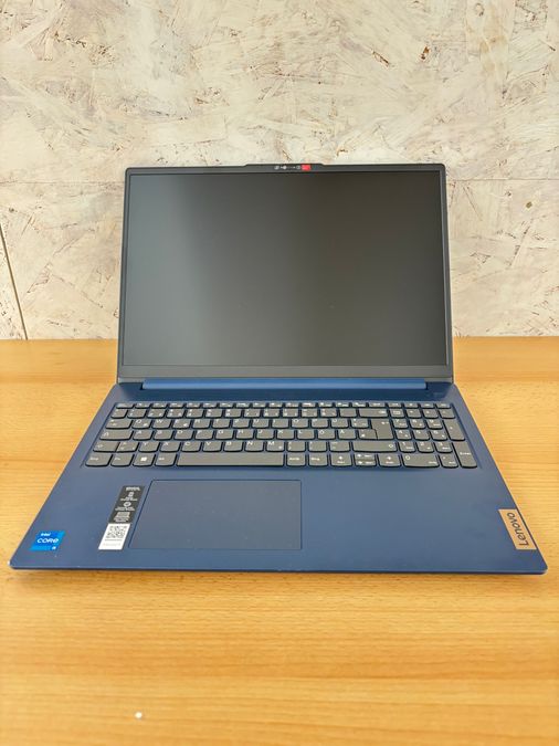 [856] Notebook Lenovo 16"