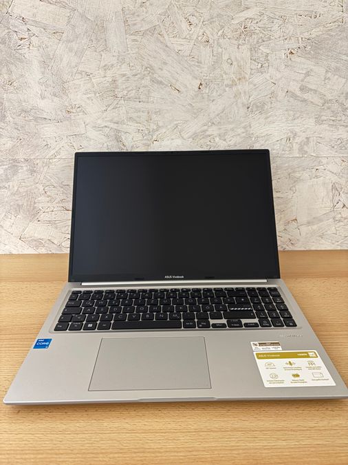[974] Notebook ASUS 16"