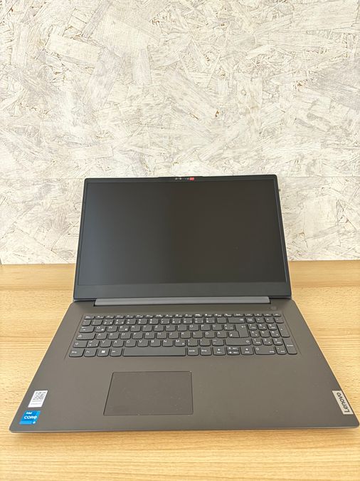 [918] Notebook Lenovo 17,3"